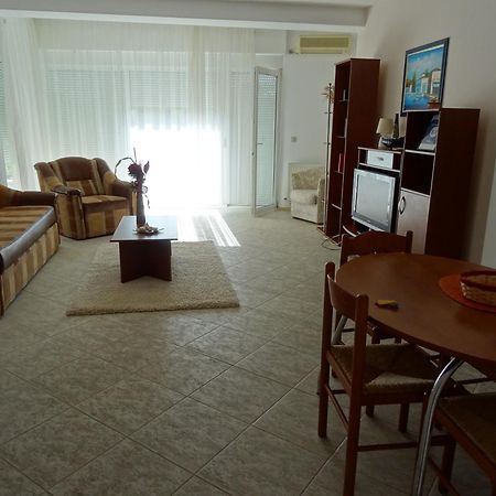Club Topaz Apartments Neptun Exterior foto