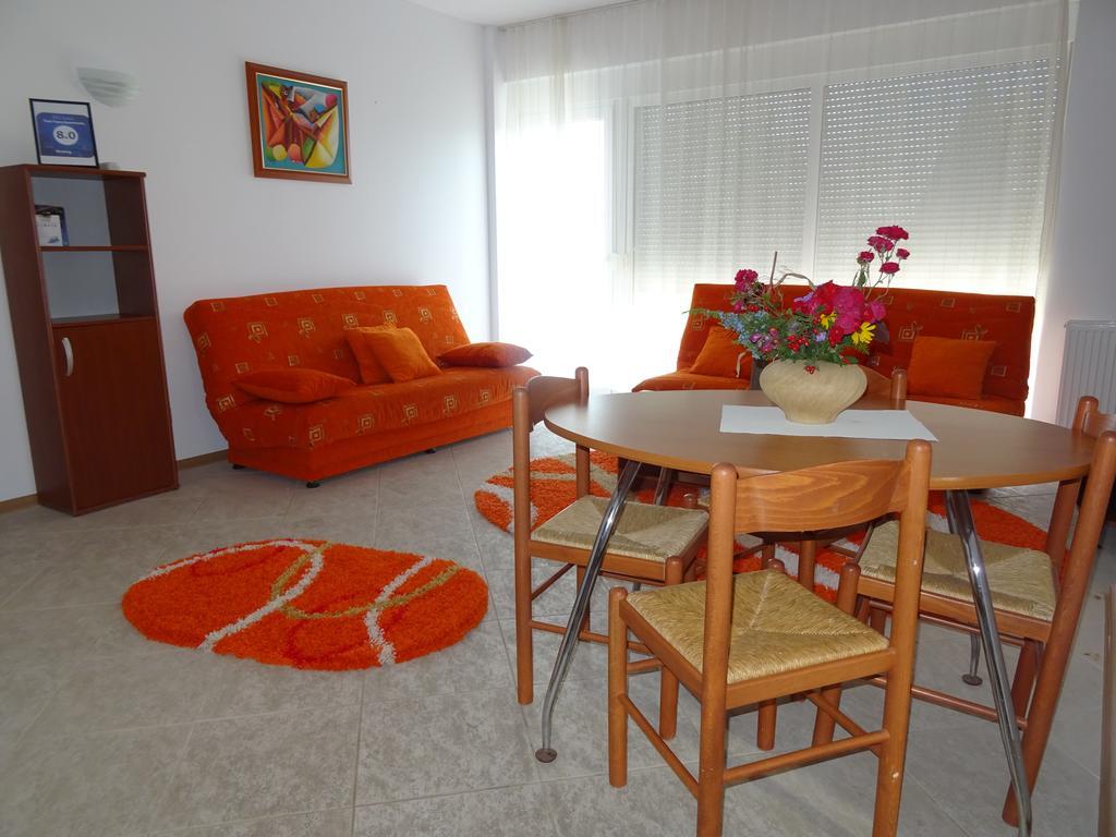 Club Topaz Apartments Neptun Exterior foto